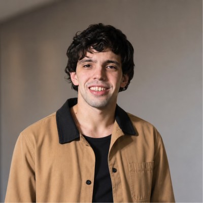 Foto de Francisco Hernandorena, cofundador de SignLab Studio