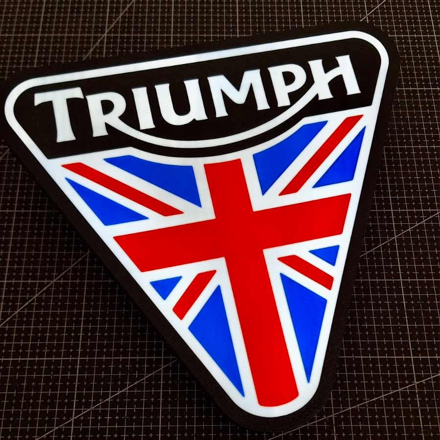 Lámpara Triumph encendida